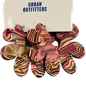 Urban Outfitters Flower Marble Swirl Pattern Earrings Pink Gold Stud One Size